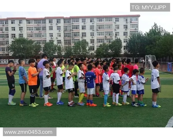 足球分班新模式探索助力青少年全面发展与竞技水平提升 足球分班新模式探索助力青少年全面发展与竞技水平提升